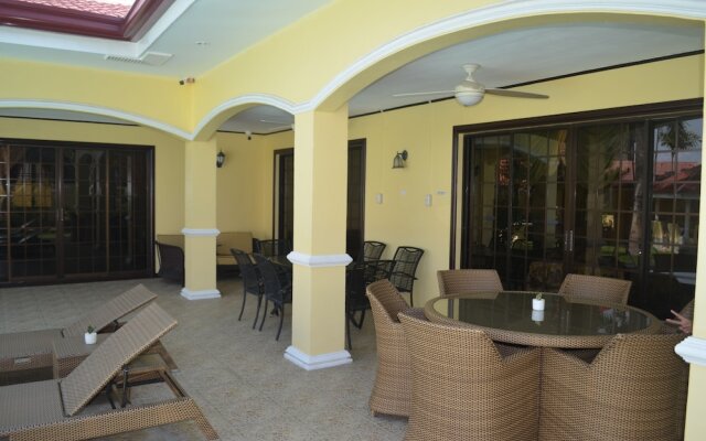 Kim Beatriz Compound