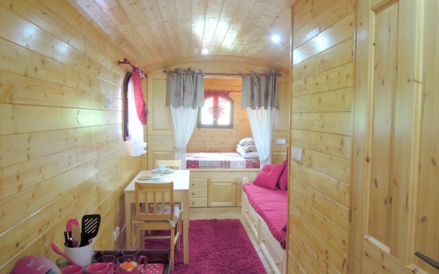 Bungalow With one Bedroom in Nouic, With Furnished Garden