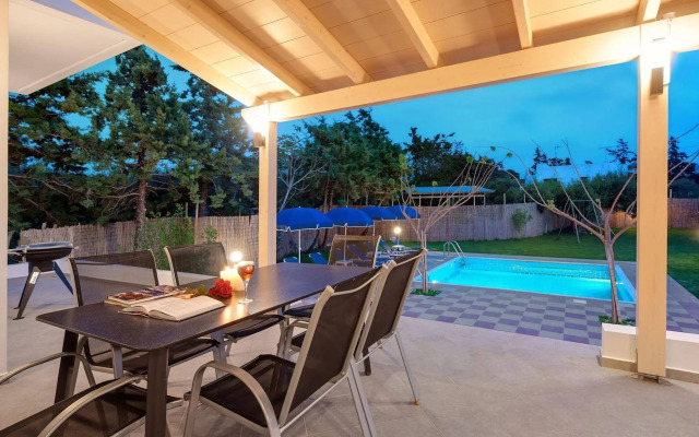 Romantic Evas Cottage