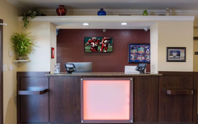Red Roof Inn Arlington - Entertainment District