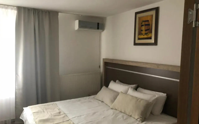 Gros Hotel - Leskovac