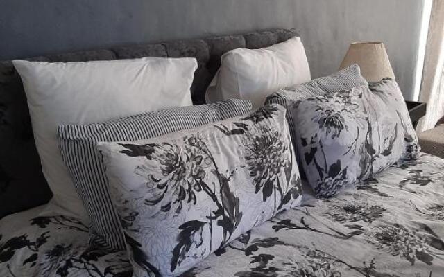 Ariah's Guesthouse and Self Catering
