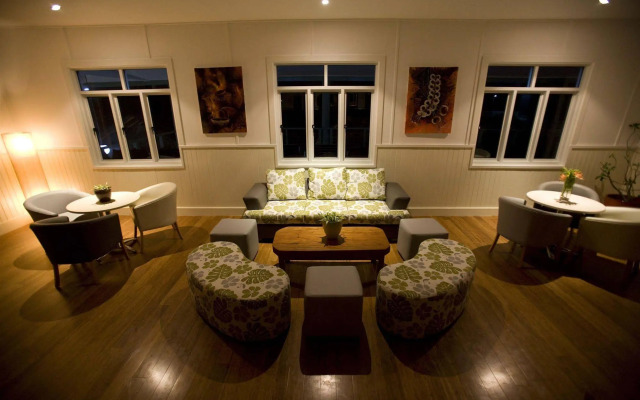 Madang Lodge Hotel
