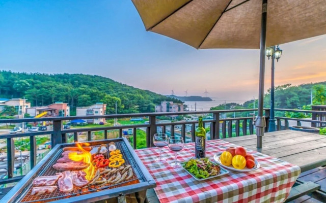 Daebudo Grand Blue Pension