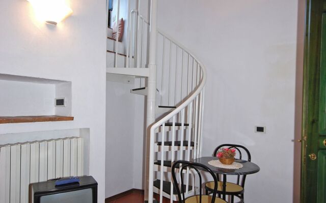 A La Casa Dei Potenti