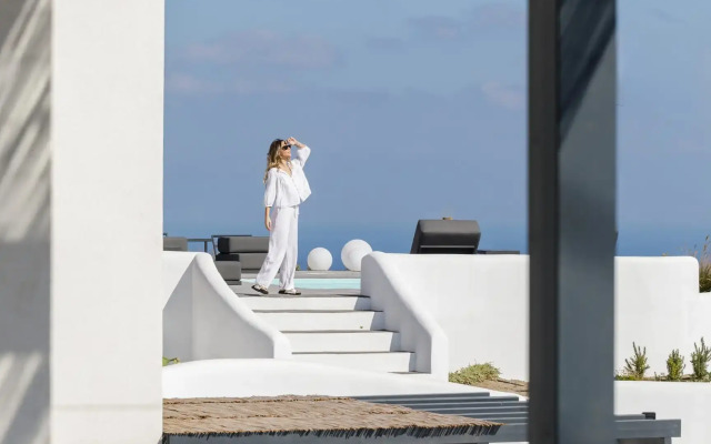 Blé Suites Santorini