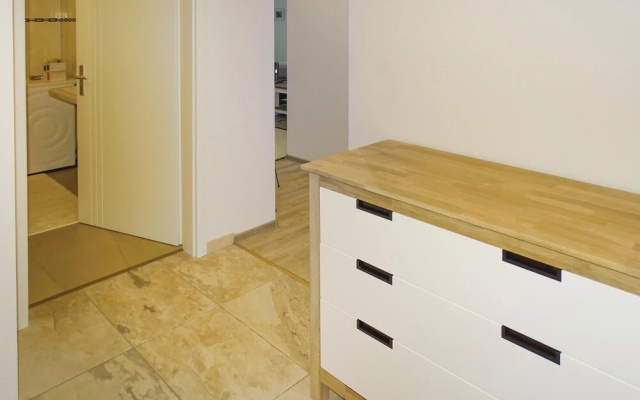 Awesome Apartment in Warwerort With 2 Bedrooms and Internet