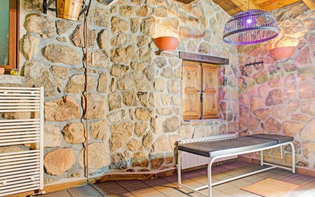 Rural apartment in Galapagar with bubble bath