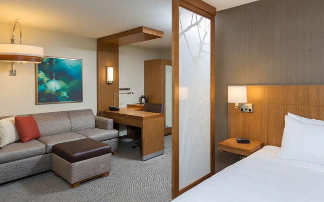 Отель Hyatt Place Canton