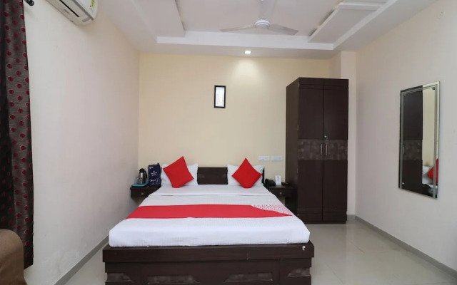 OYO 22872 Hotel Shivam Fort View