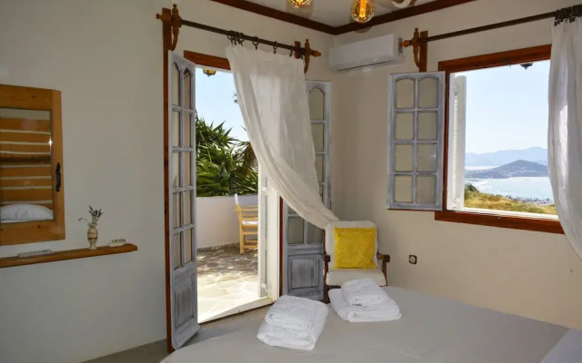 Zephyrus Sunset House