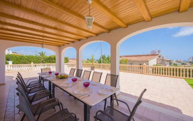 Villa - 6 Bedrooms with Pool and WiFi - 106408