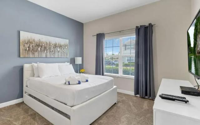 Your 5bdr House w Pool - 4959