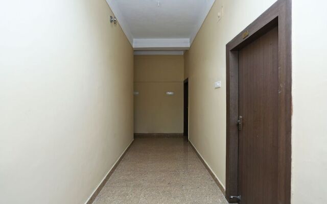OYO 12777 Hotel Classic