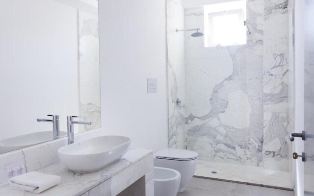 Luna Minoica Suites and Apartments