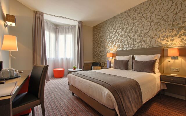 Timhotel Opera Blanche Fontaine
