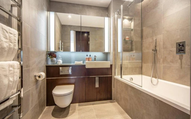 Luxury Two bed by the US Embassy