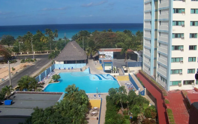 Gran Caribe Sun Beach