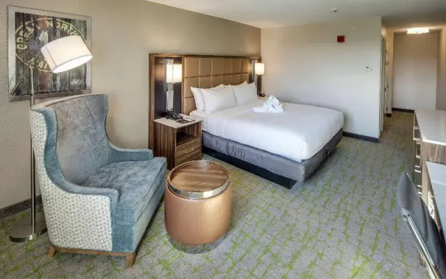 Pullman Plaza Hotel