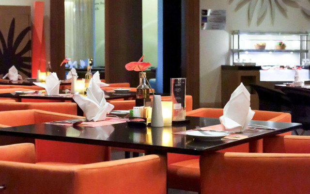 Hotel Novotel Suites Mall Avenue Dubai