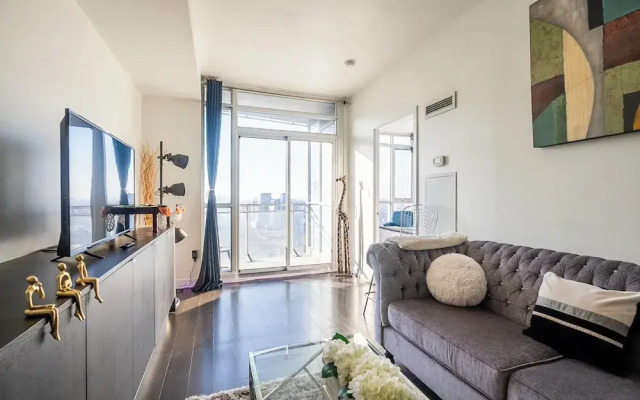 City Suites w Views