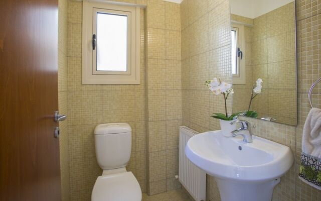 Soothing Sunset Villa, 200m to the Beach