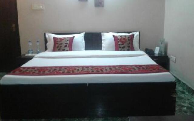 Pamposh Guest House