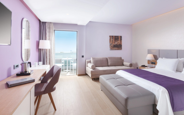 Blue Lagoon City Hotel