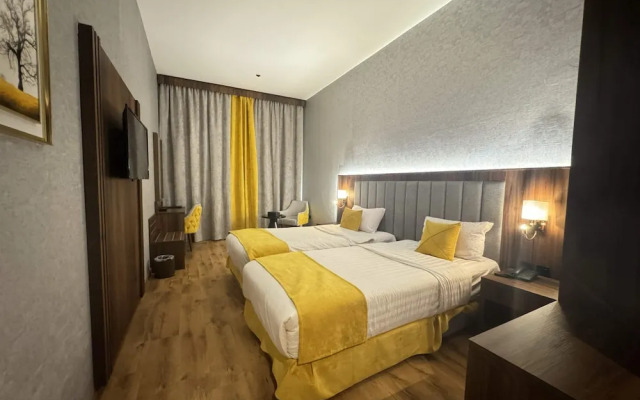 Palette Luxury MAS Hotel