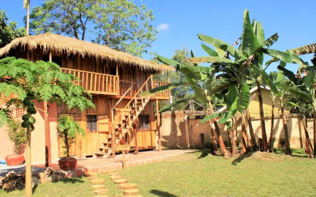 Jompou Villa