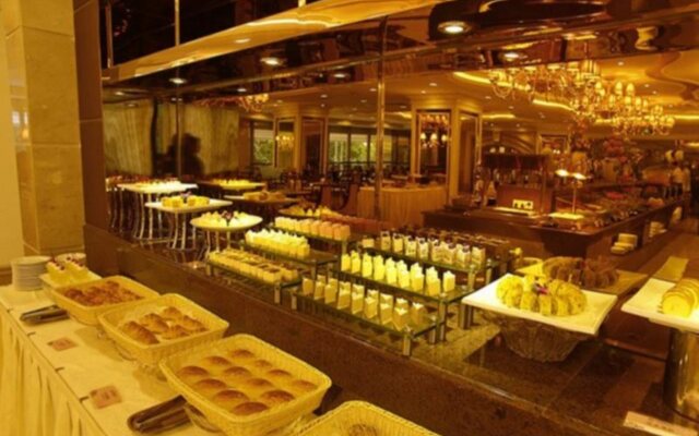 Golden Bauhinia International Hotel
