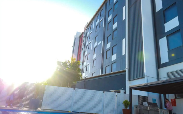 ibis Mackay