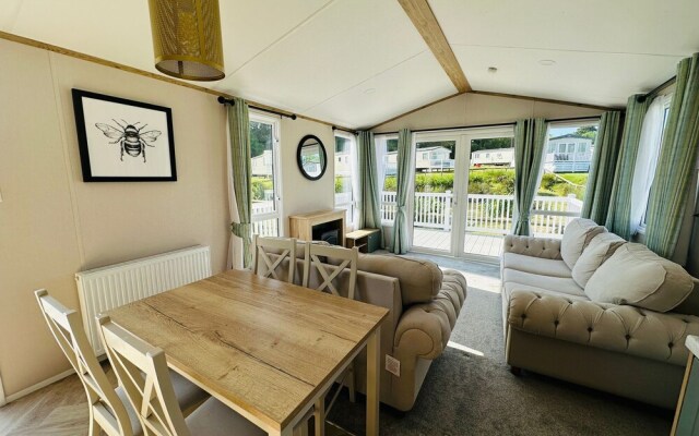 Luxury 2-bed Holiday Lodge Near Bude & Widemouth