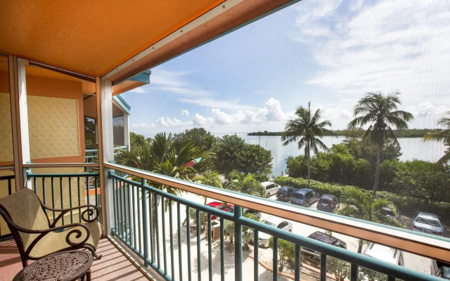 Tween Waters Island Resort & Spa