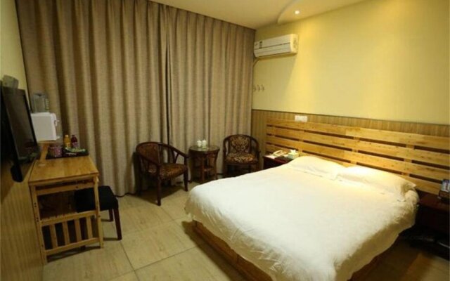 Deyang Luojiang Jingdong Business Inn