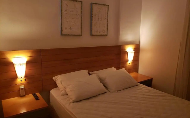 Flat e condomínio a 150m da praia - MOD 6