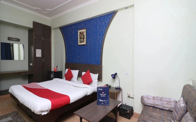 Hotel Samrat By OYO Rooms