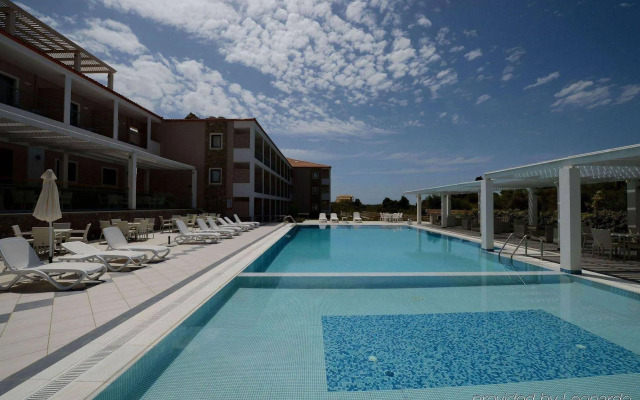 Arty Grand Hotel