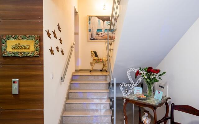 Mesogios House Suites