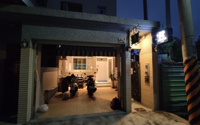 K2 Hostel