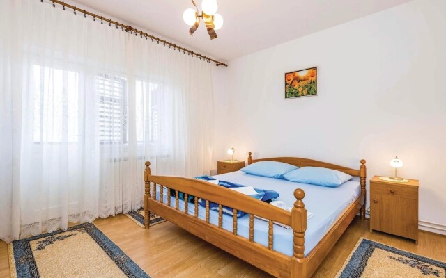 Nice Apartment in Lopci With 2 Bedrooms