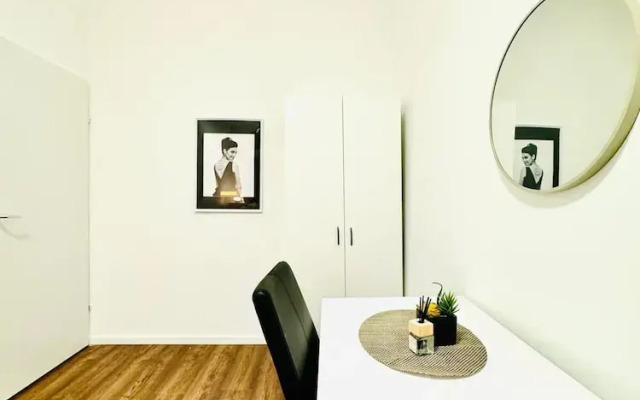 Affordable 5BR Apt Near Atzgersdorf
