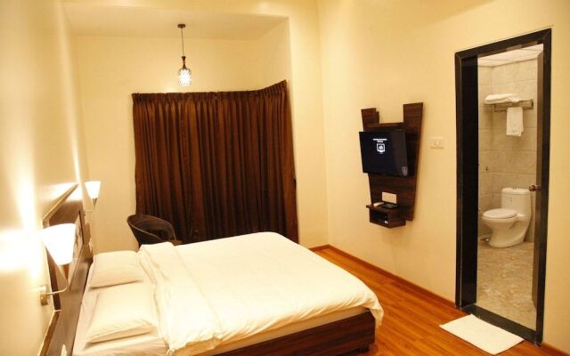 Treebo Trend Popular Hotel