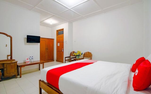 Oyo 1602 Trim Tiga Hotel