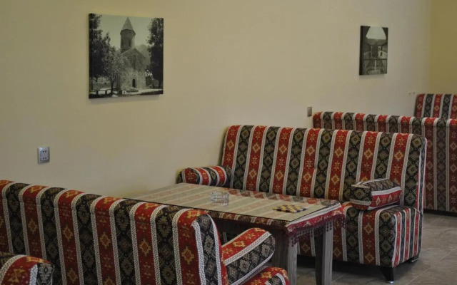 Kepez qonaq evi