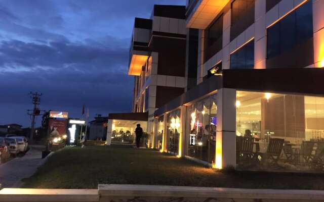 Kadhirga Hotel