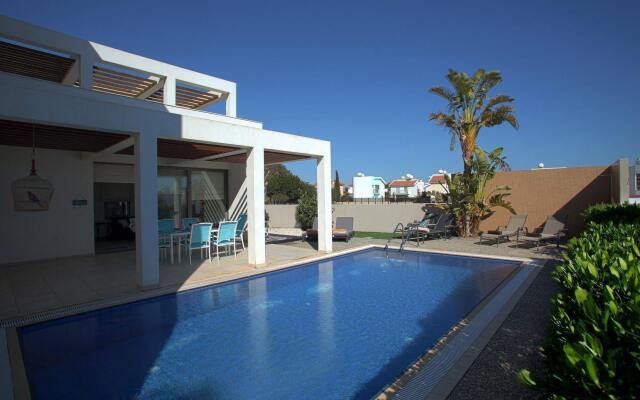 Villa Napa Pearl