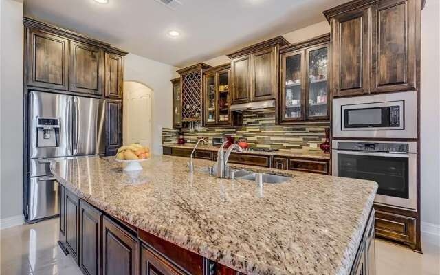 Single Family Home in Dallas
