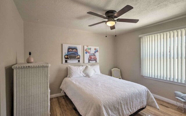 Bakersfield City Home w Patio and Garden