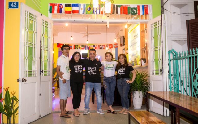 MrChe Backpackers